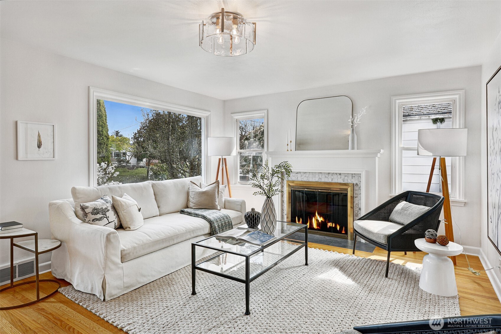 7525 17th Avenue NW, Seattle, WA 98117