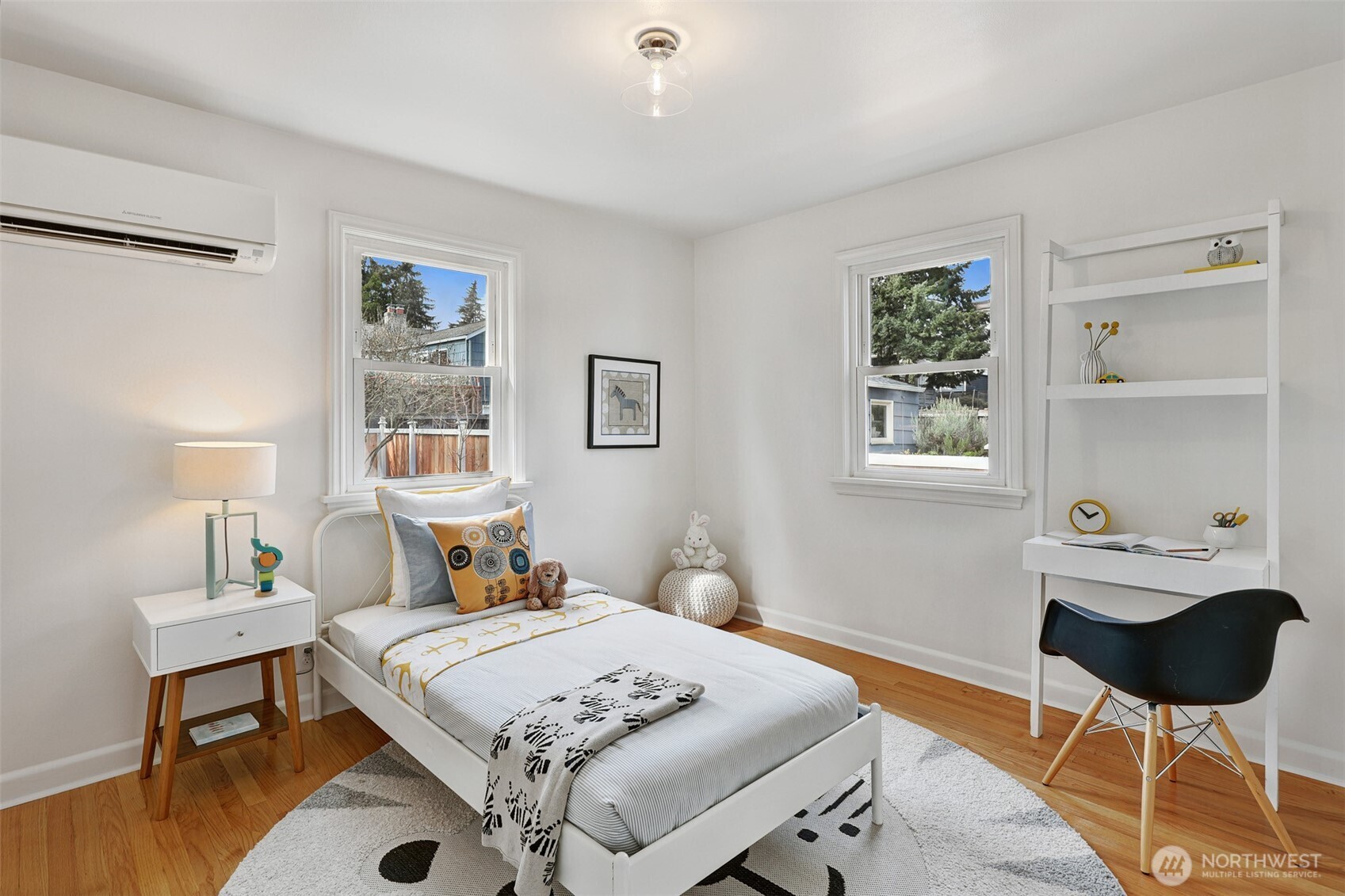 7525 17th Avenue NW, Seattle, WA 98117