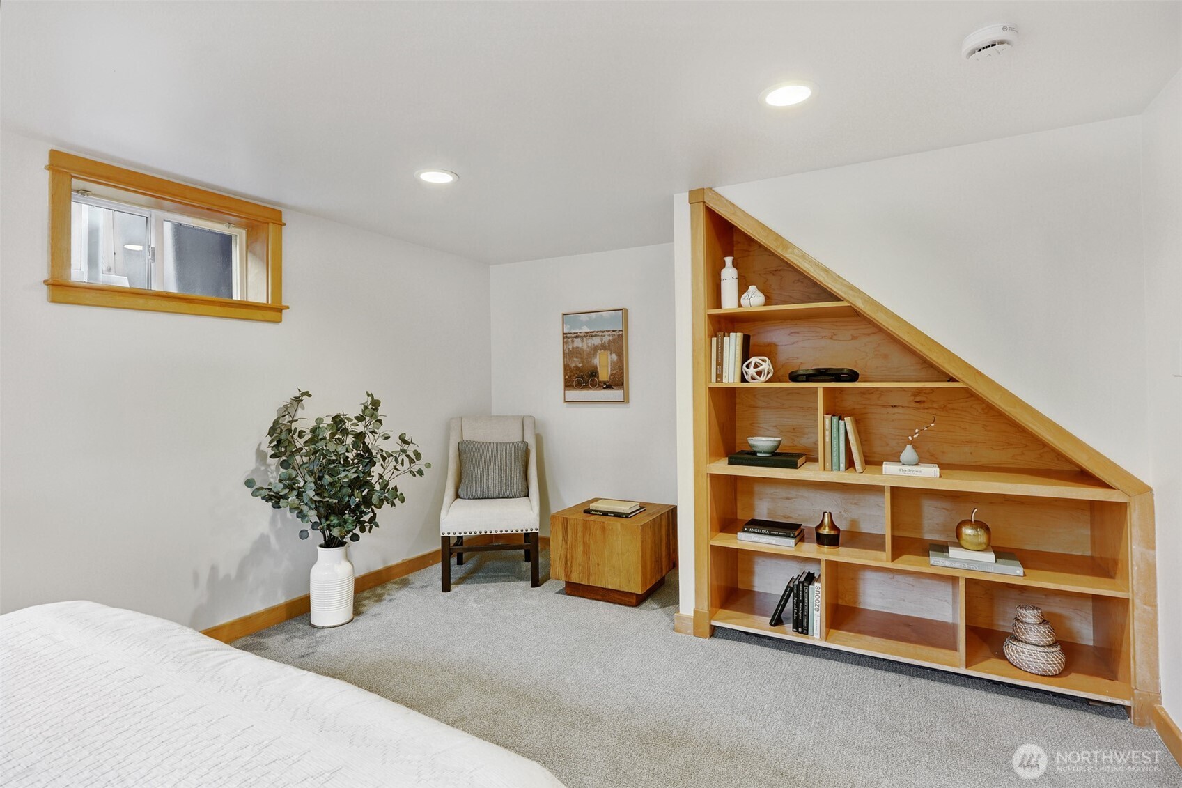 7525 17th Avenue NW, Seattle, WA 98117