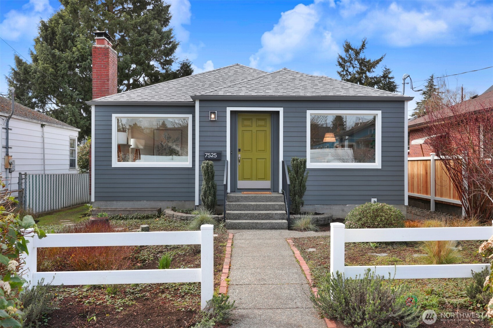 7525 17th Avenue NW, Seattle, WA 98117