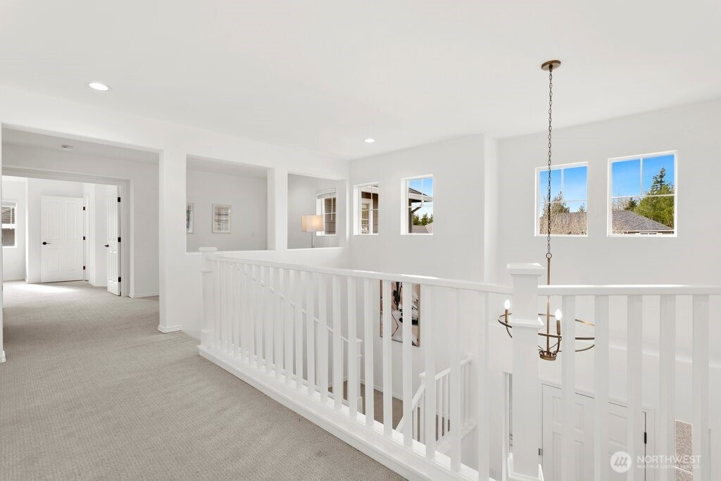 24023 SE 10th Street , Sammamish, WA 98075