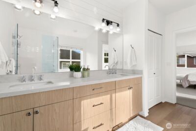 24023 SE 10th Street , Sammamish, WA 98075 - Photo 25