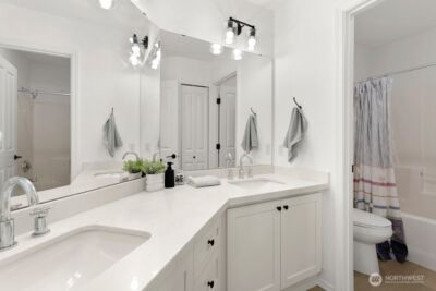 24023 SE 10th Street , Sammamish, WA 98075 - Photo 33
