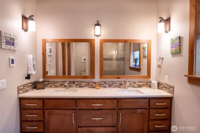 9047 Icicle Road , Leavenworth, WA 98826 - Photo 11