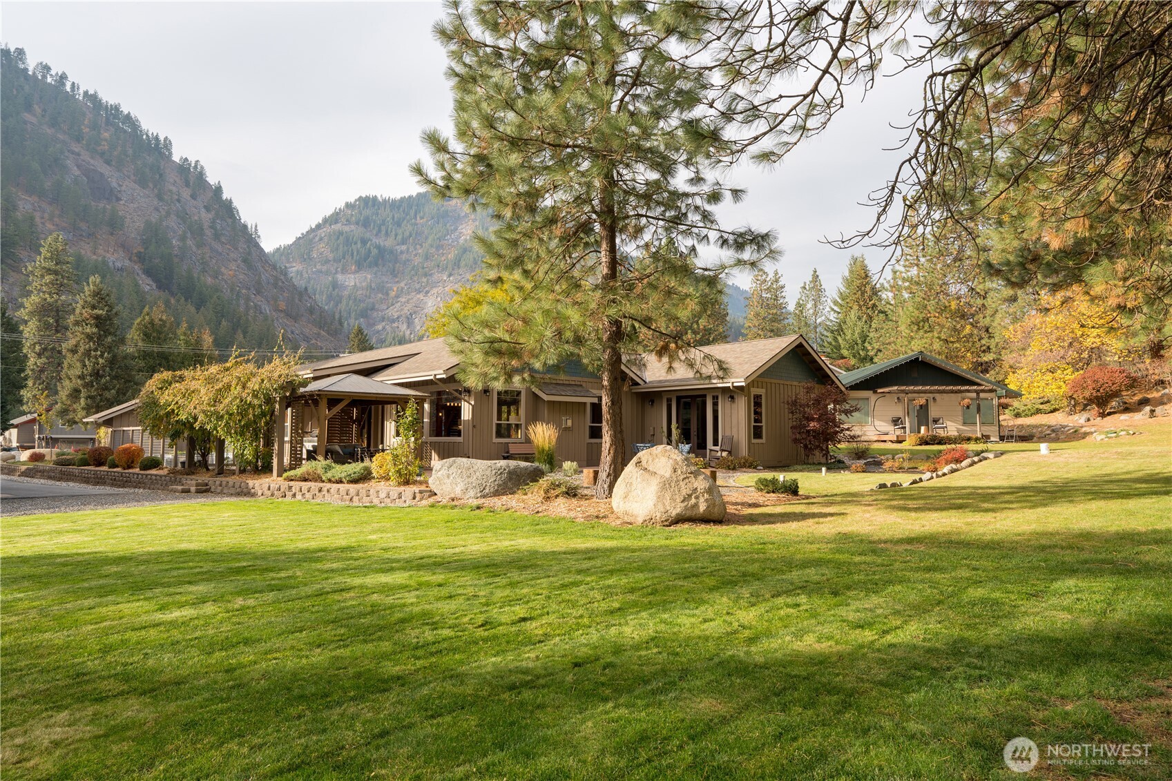 9047 Icicle Road , Leavenworth, WA 98826