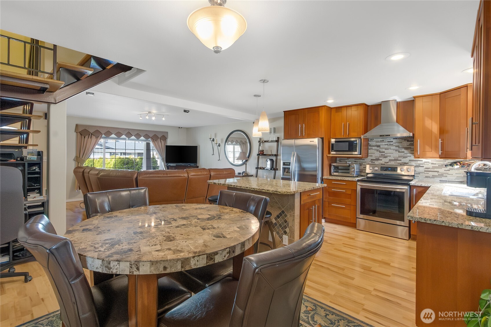 14305 14307 107th Avenue Ct E, Puyallup, WA 98374