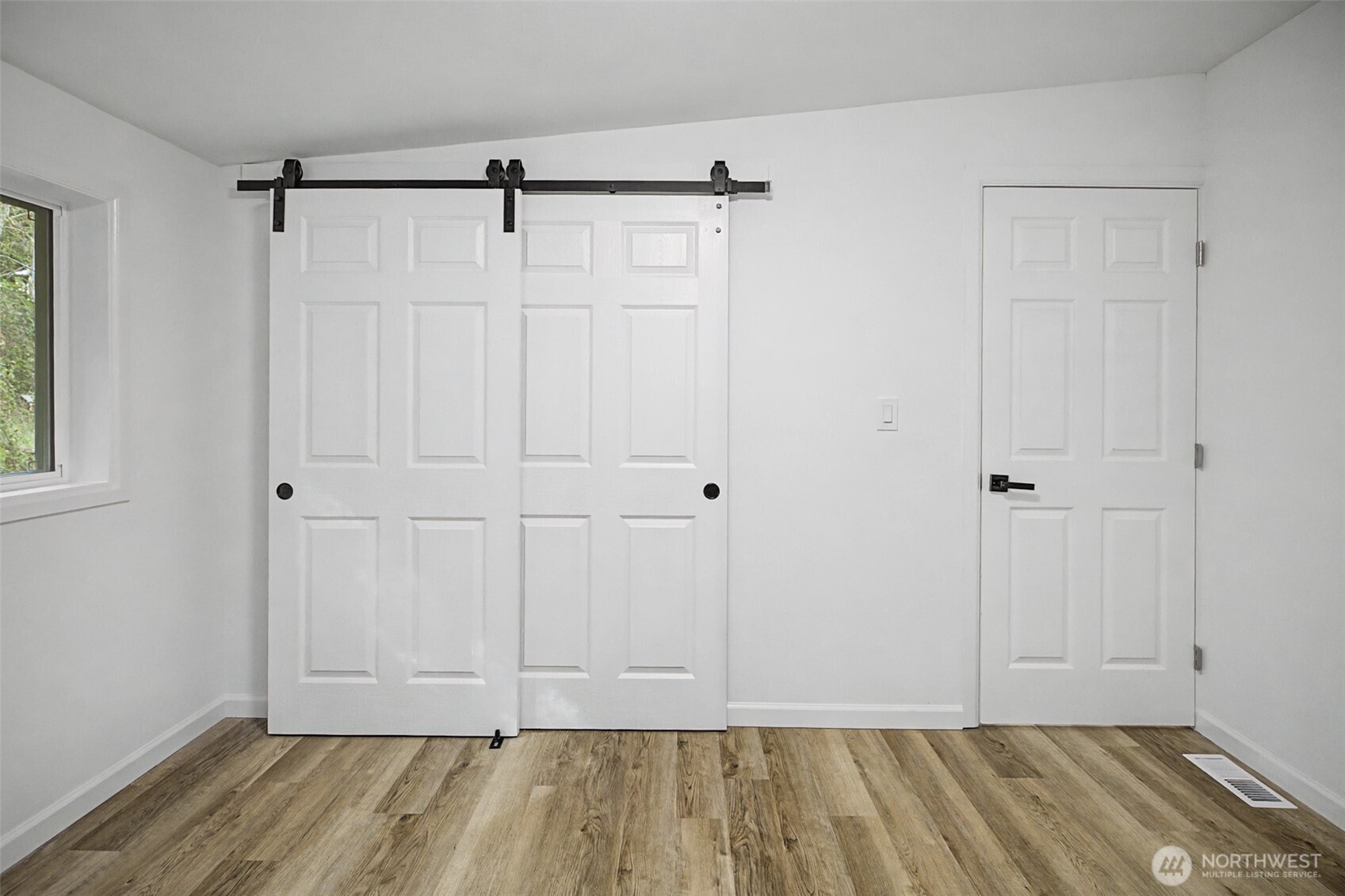 9406 Glencove Road NW, Gig Harbor, WA 98329