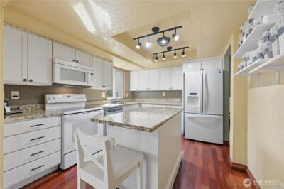 17507 29th Drive SE, Bothell, WA 98012 - Photo 9