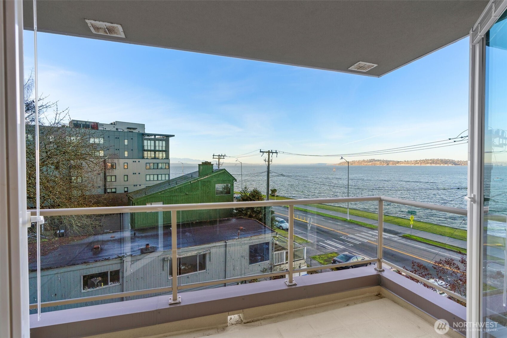 1005 Harbor Avenue SW #400, Seattle, WA 98116