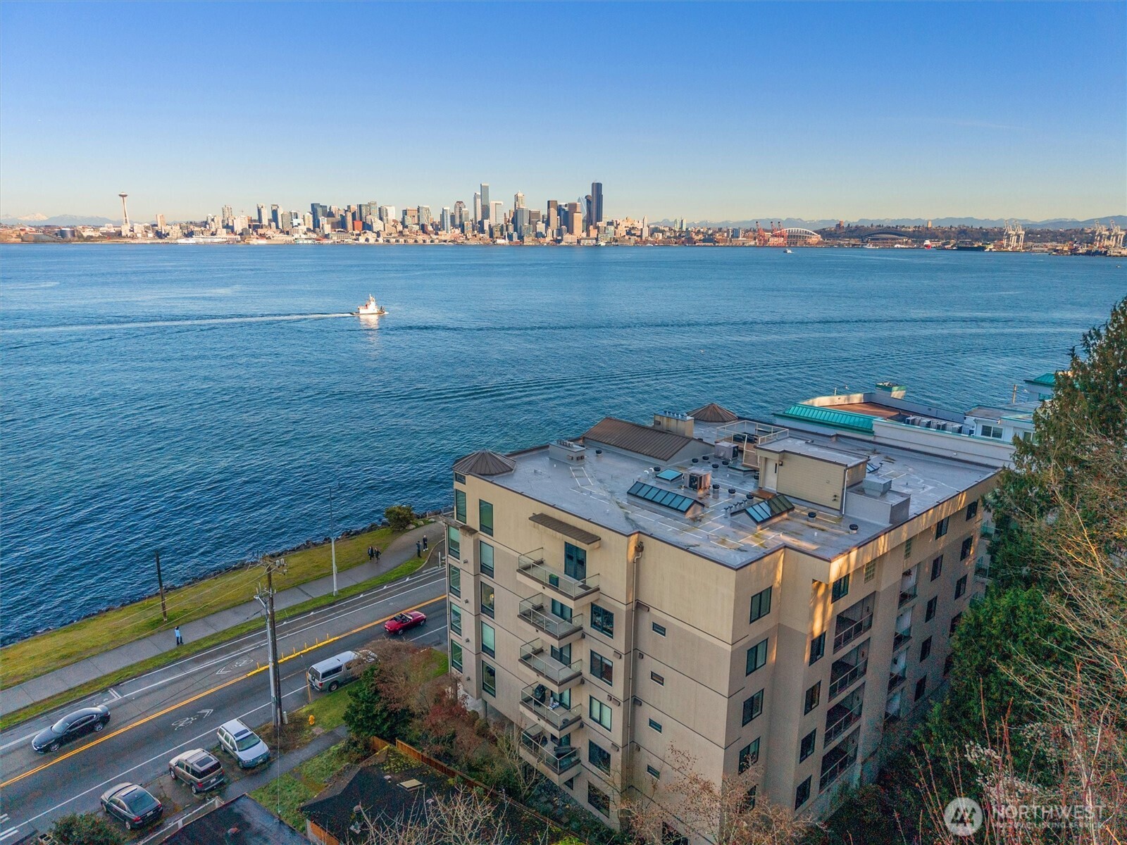 1005 Harbor Avenue SW #400, Seattle, WA 98116