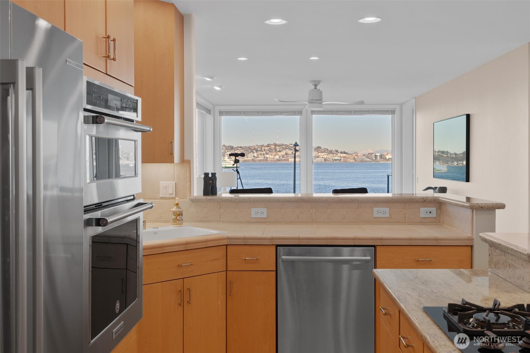 1005 Harbor Avenue SW #400, Seattle, WA 98116