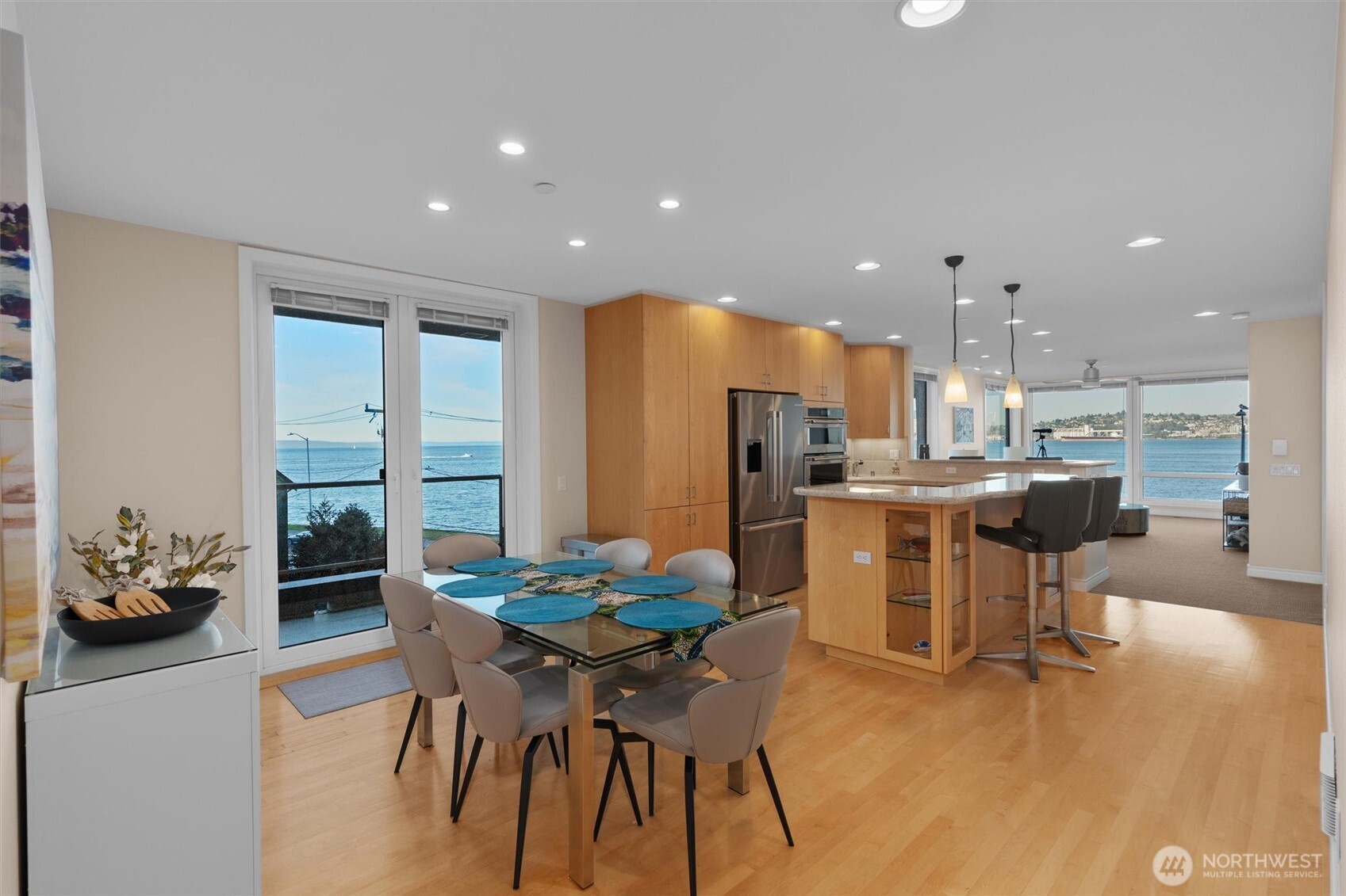 1005 Harbor Avenue SW #400, Seattle, WA 98116