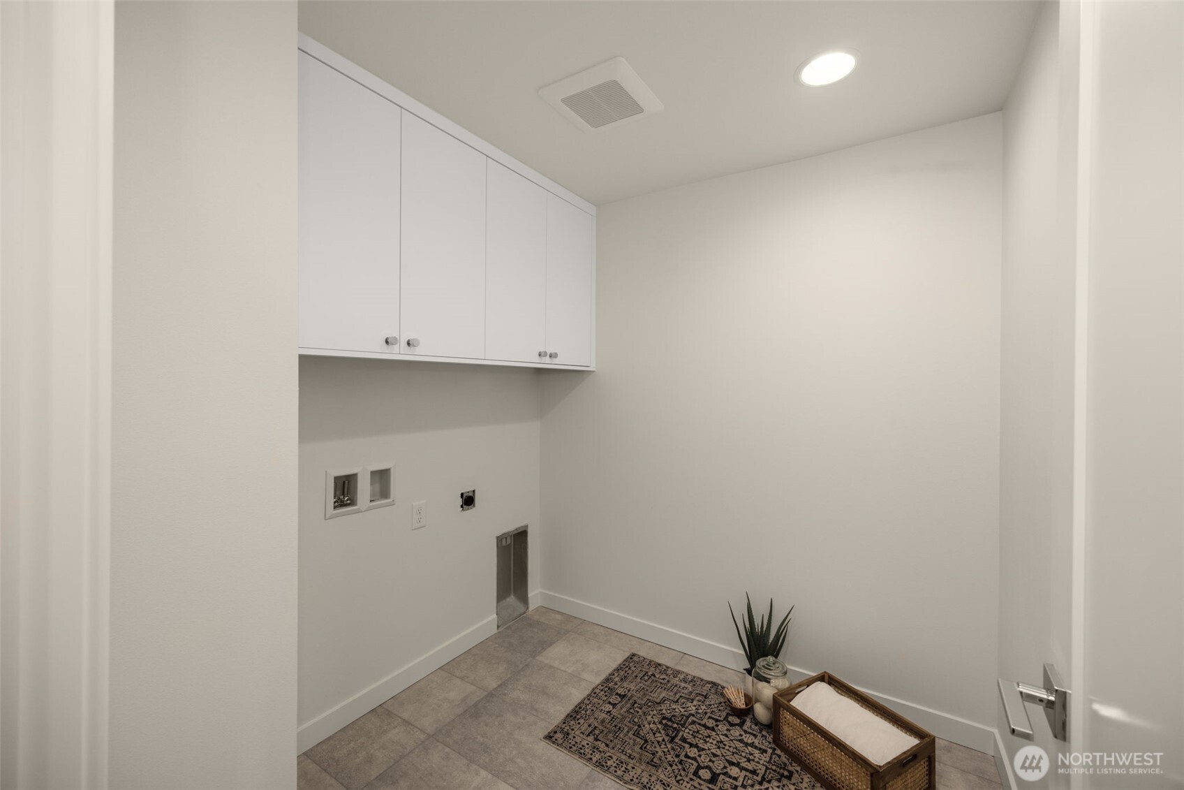 8327 C 12th Avenue NW, Seattle, WA 98117