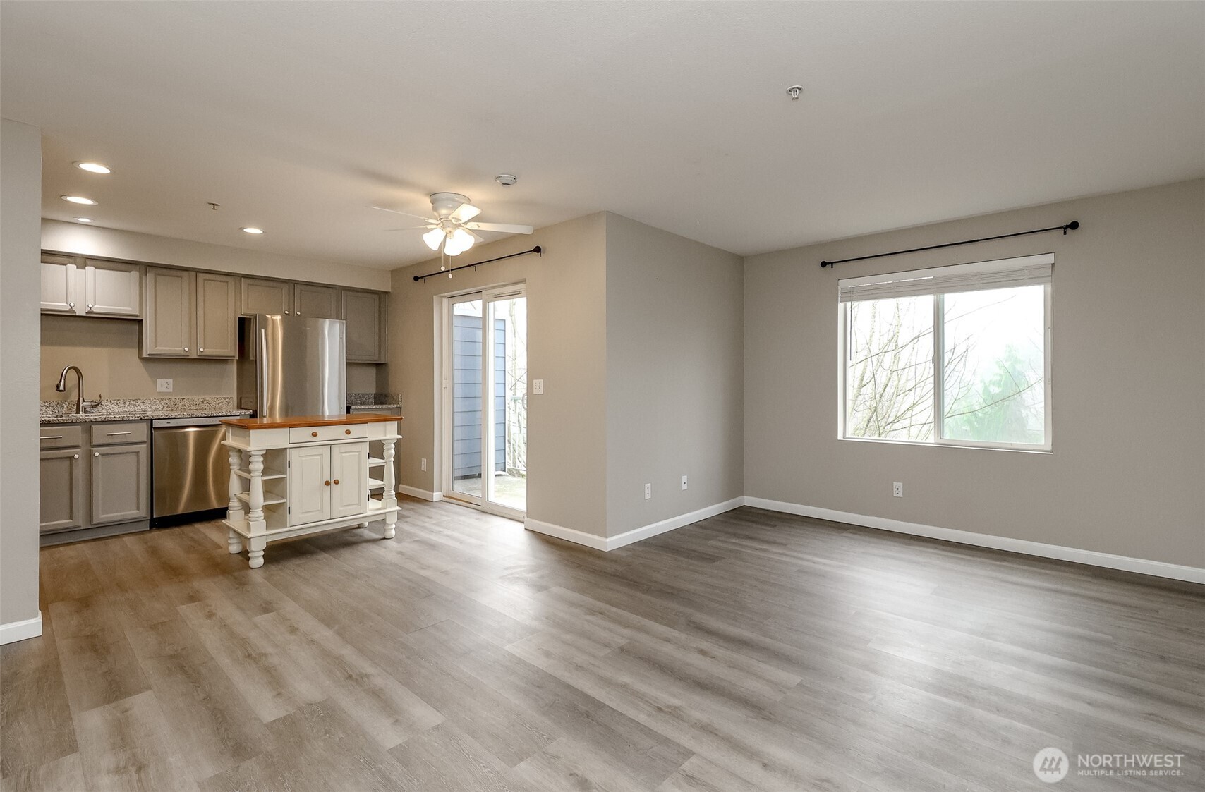 3939 10th Street SE #G3, Puyallup, WA 98374