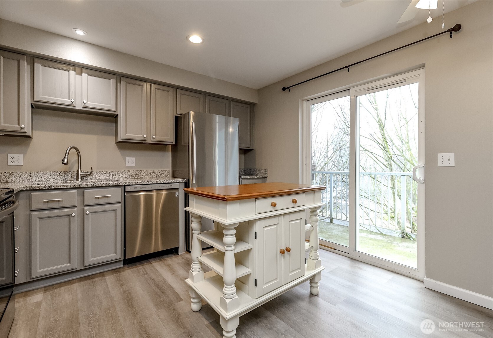 3939 10th Street SE #G3, Puyallup, WA 98374