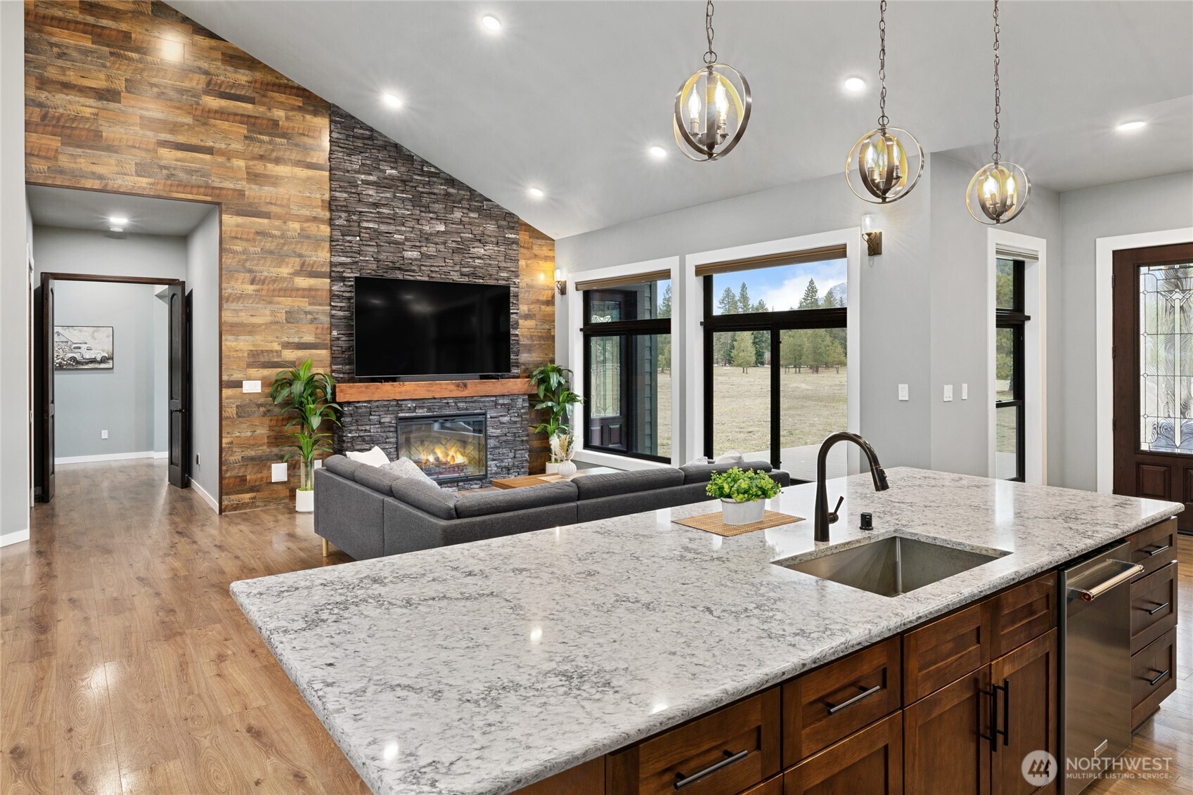 1550 Old Cedars Road , Cle Elum, WA 98922