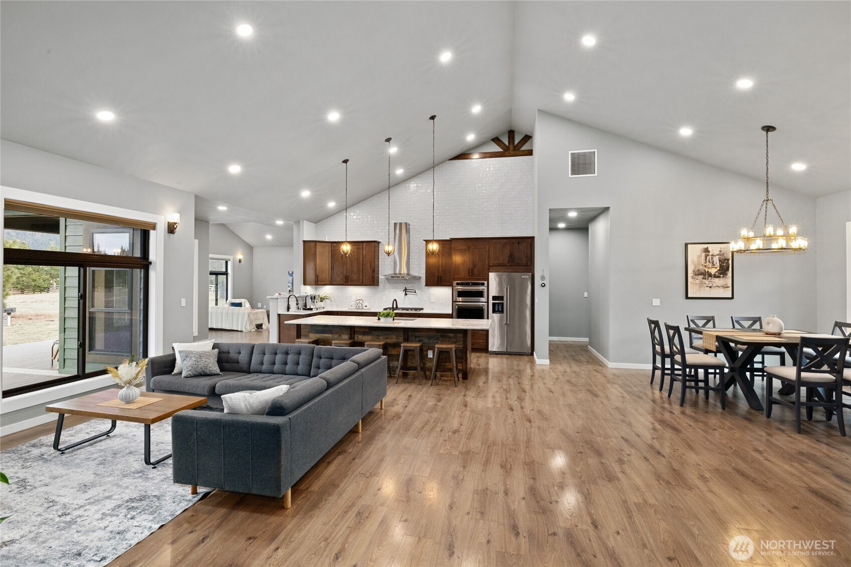 1550 Old Cedars Road , Cle Elum, WA 98922