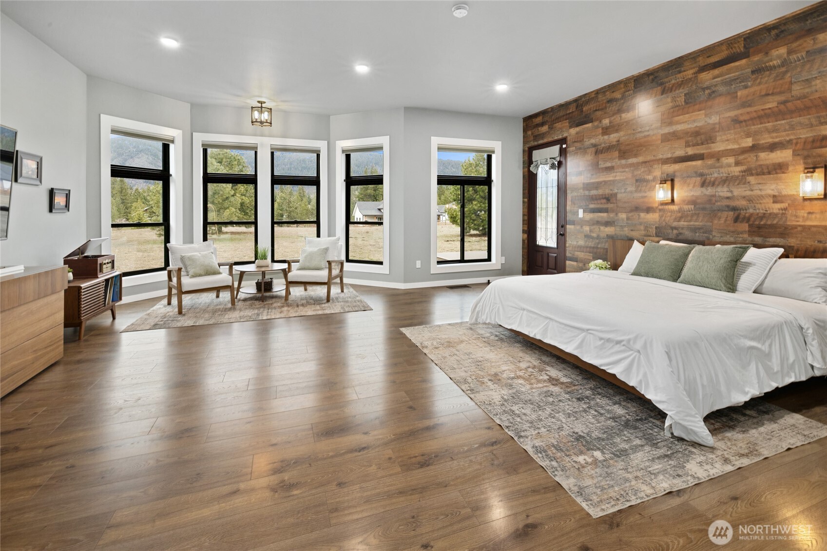 1550 Old Cedars Road , Cle Elum, WA 98922