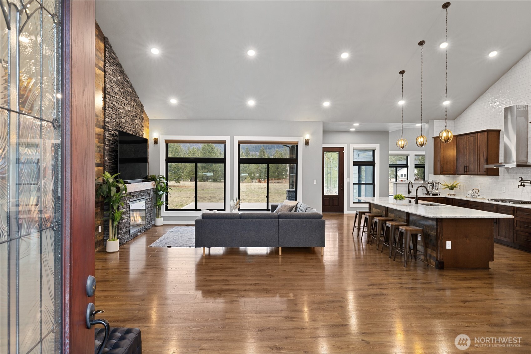 1550 Old Cedars Road , Cle Elum, WA 98922