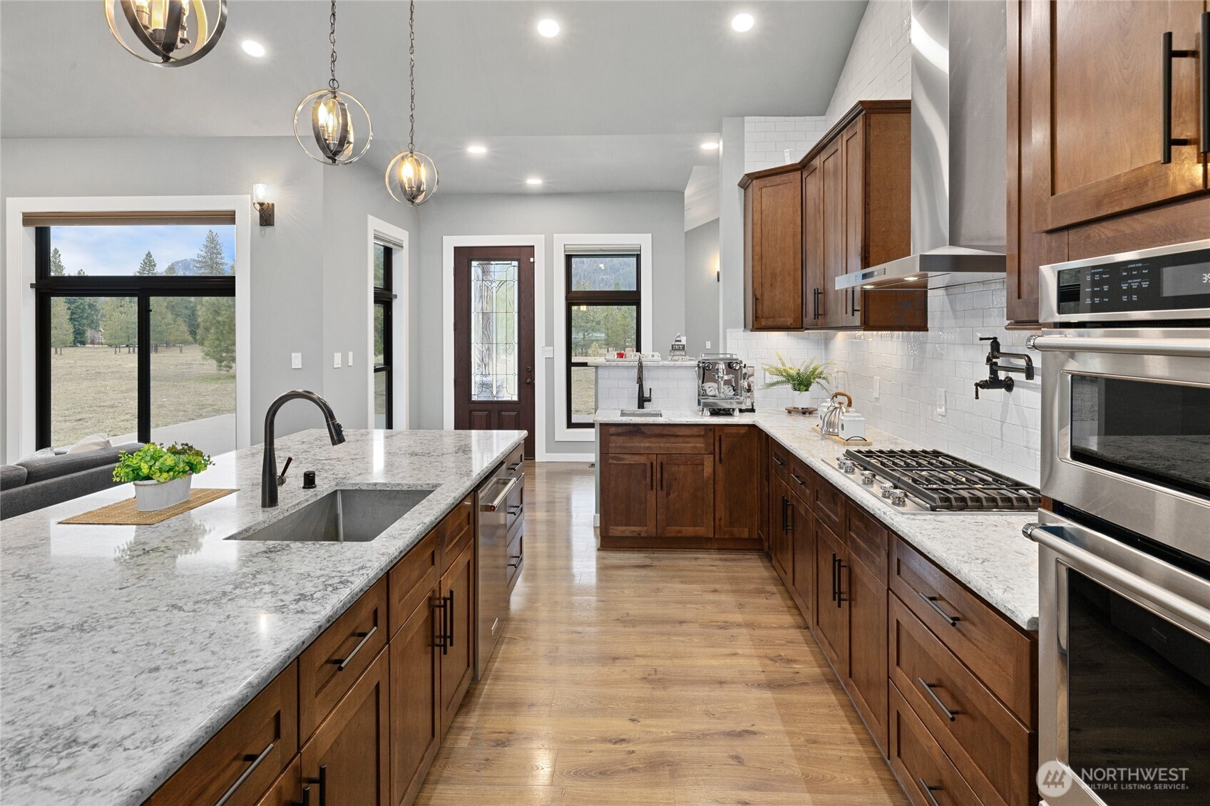 1550 Old Cedars Road , Cle Elum, WA 98922