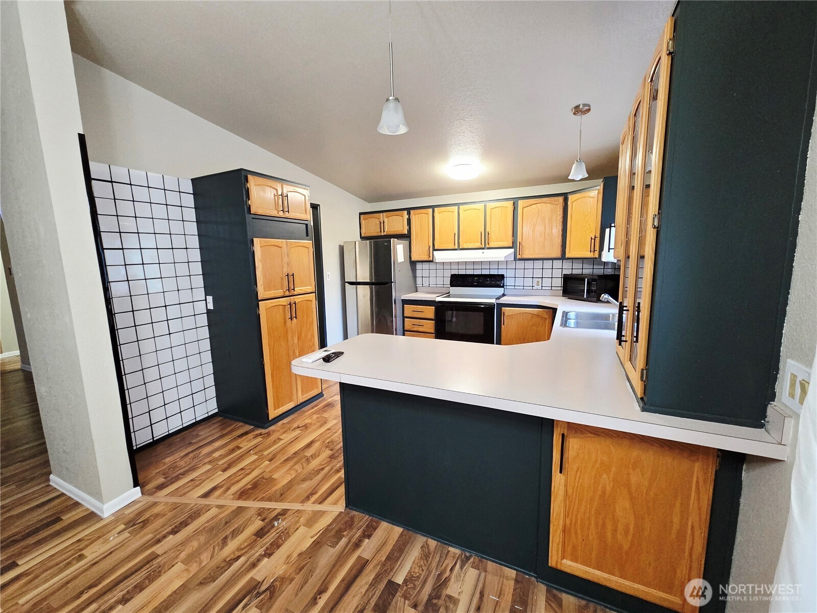 140 SE Fuchsia Avenue , Shelton, WA 98584