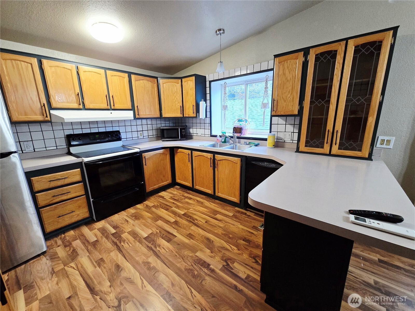 140 SE Fuchsia Avenue , Shelton, WA 98584