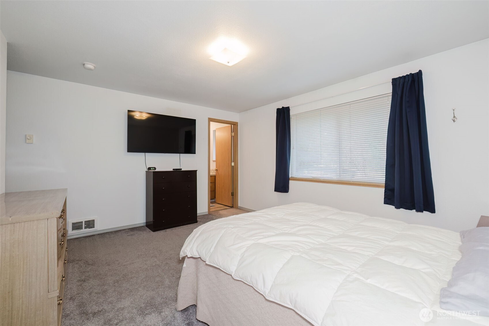 4329 SW Weyers Lane , Port Orchard, WA 98367