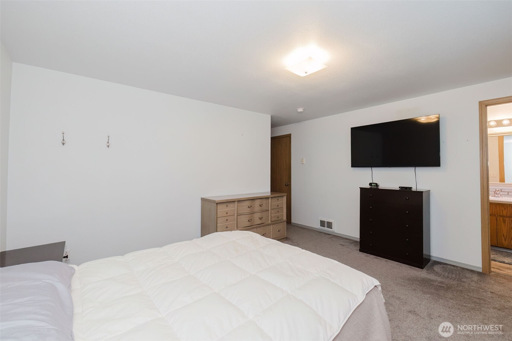 4329 SW Weyers Lane , Port Orchard, WA 98367