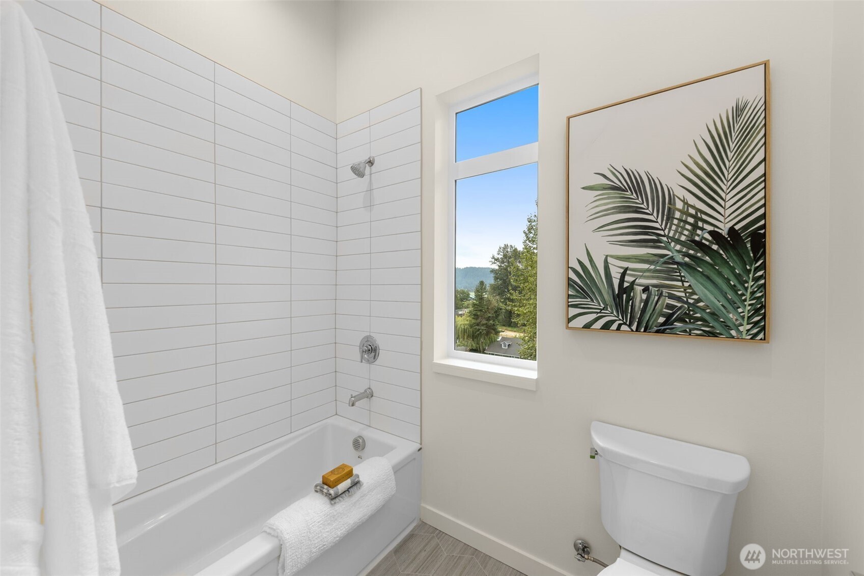 16008 Main View Lane NE, Duvall, WA 98019