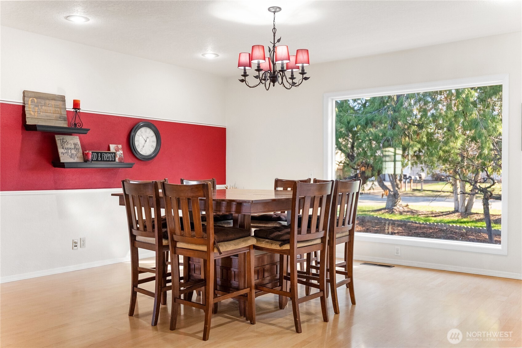 608 Golden Street , Oroville, WA 98844
