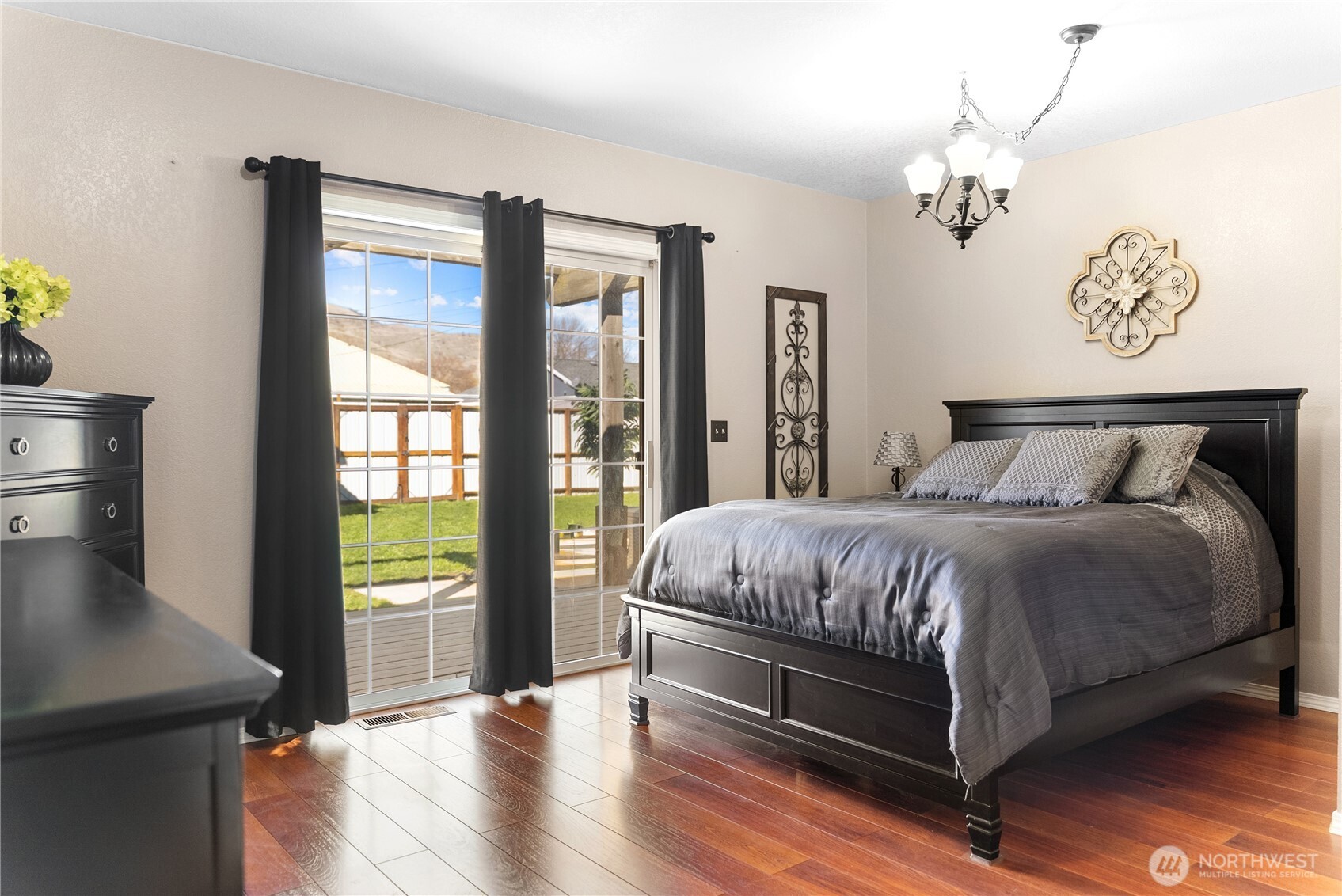 608 Golden Street , Oroville, WA 98844