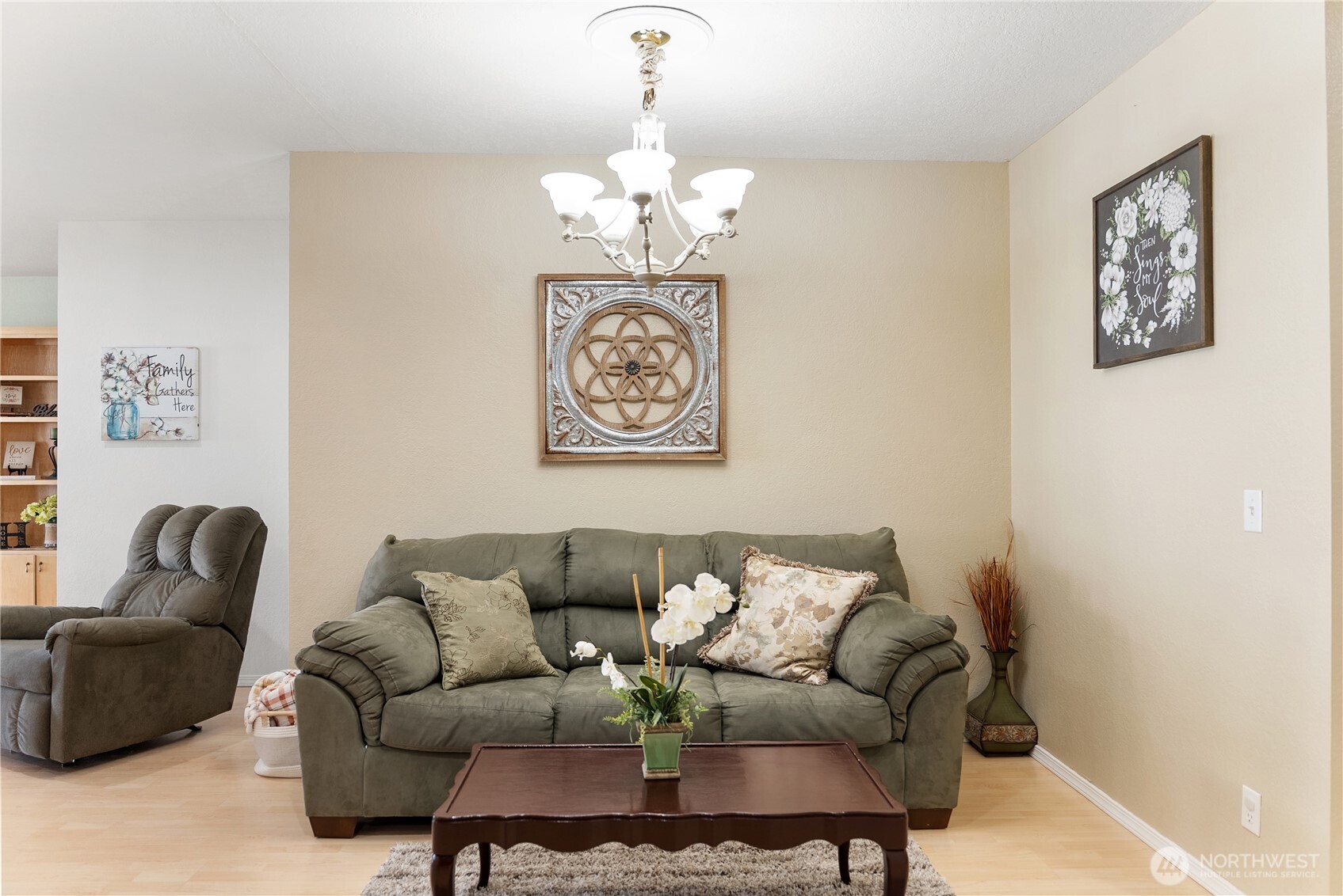 608 Golden Street , Oroville, WA 98844