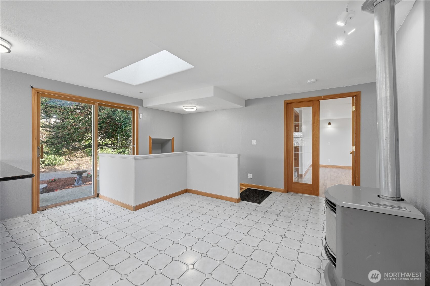 2539 MacKenzie Road , Bellingham, WA 98226