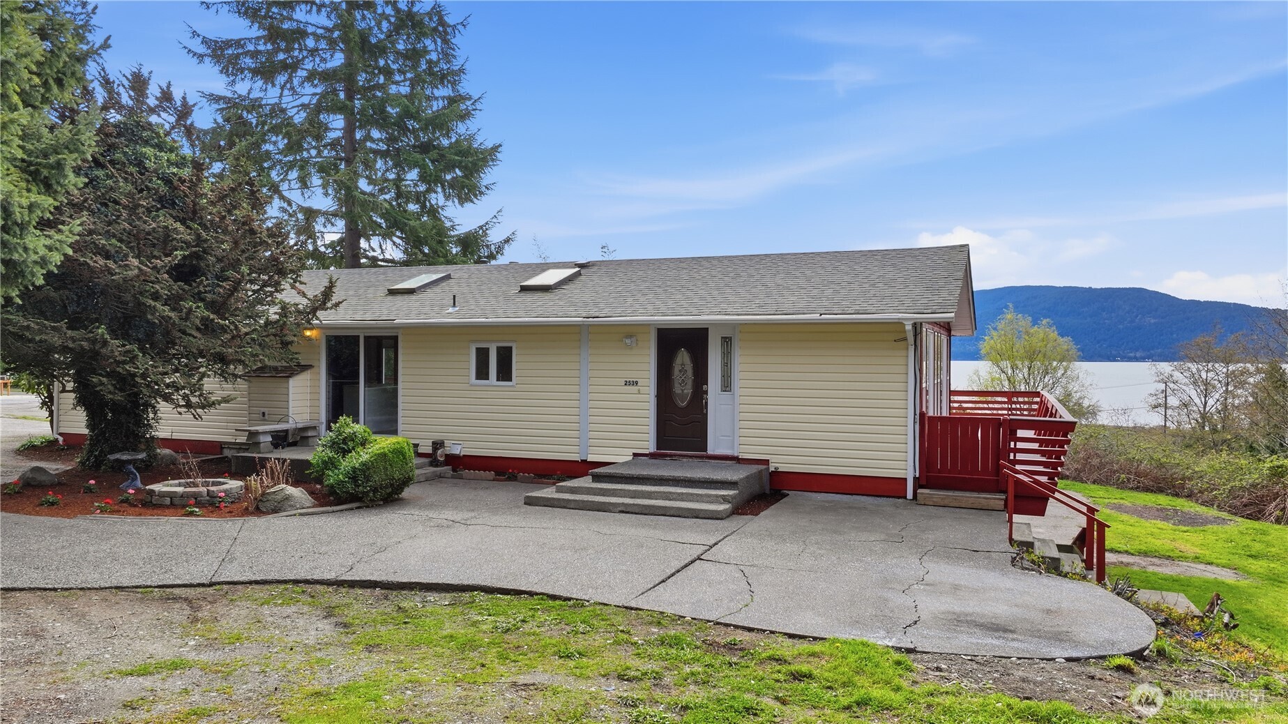 2539 MacKenzie Road , Bellingham, WA 98226