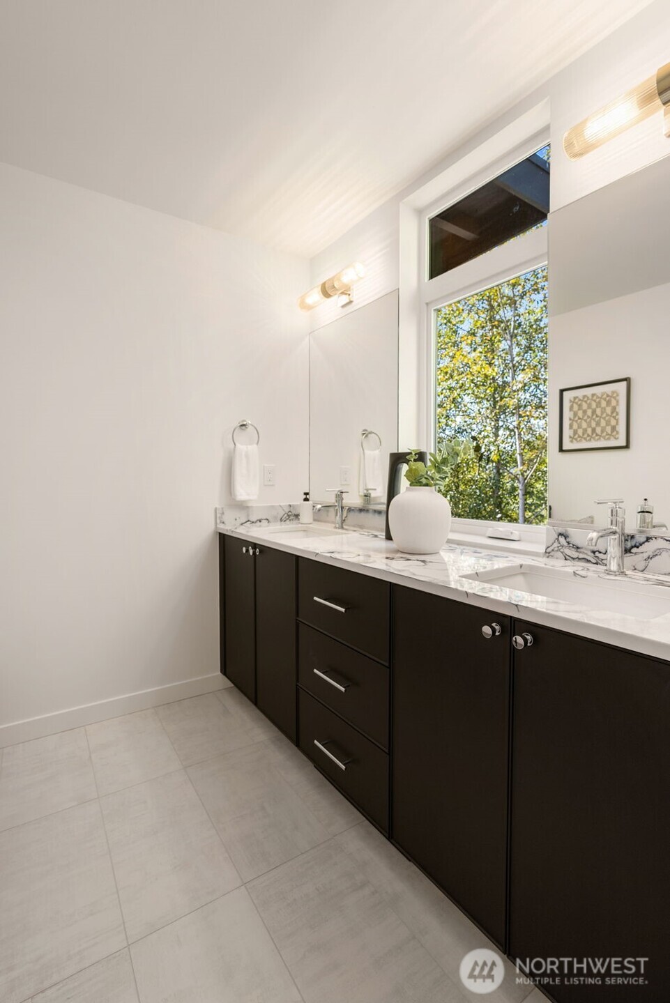 16014 Main View Lane NE, Duvall, WA 98019