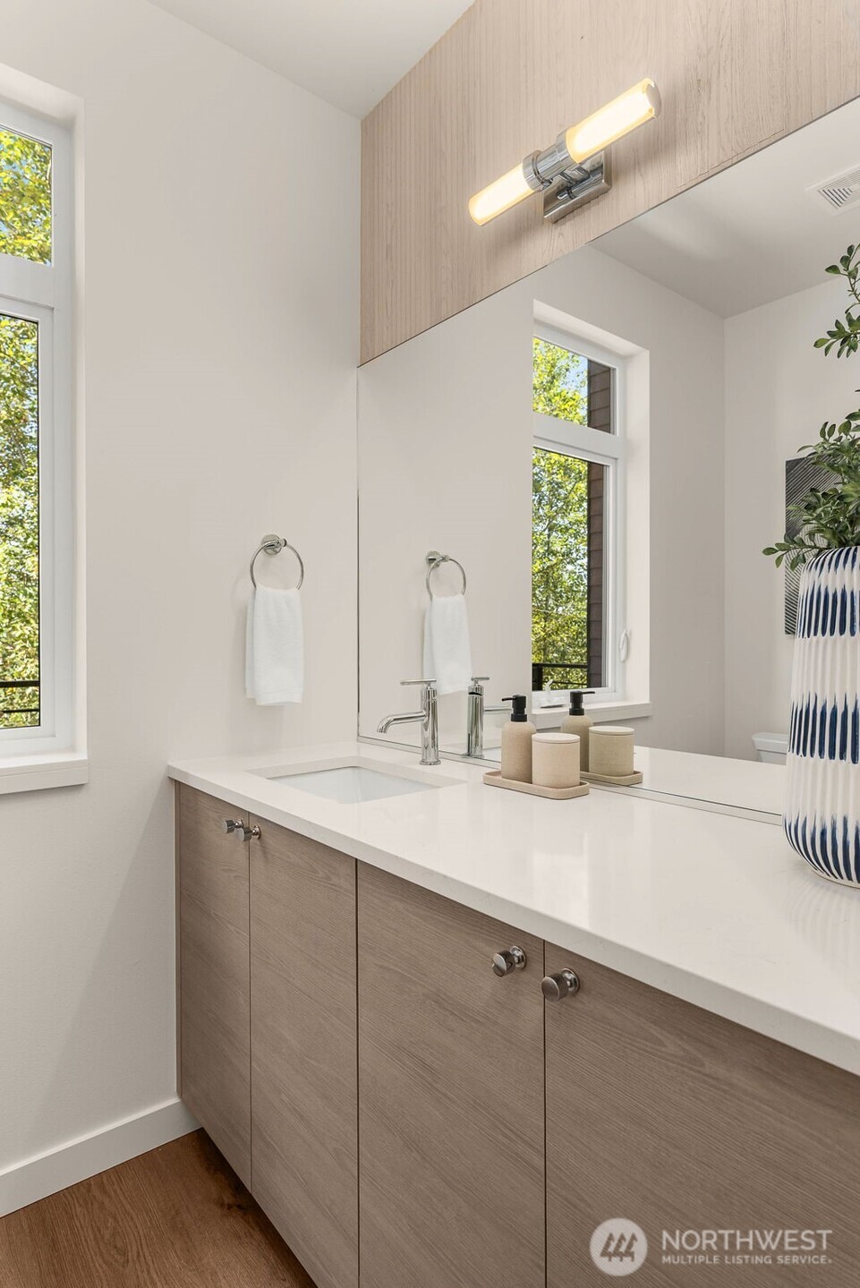 16014 Main View Lane NE, Duvall, WA 98019