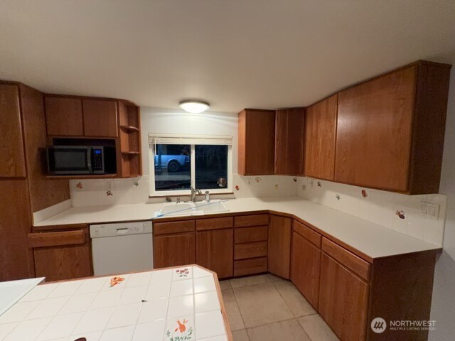 13015 Brownsville Highway NE, Poulsbo, WA 98370-7964