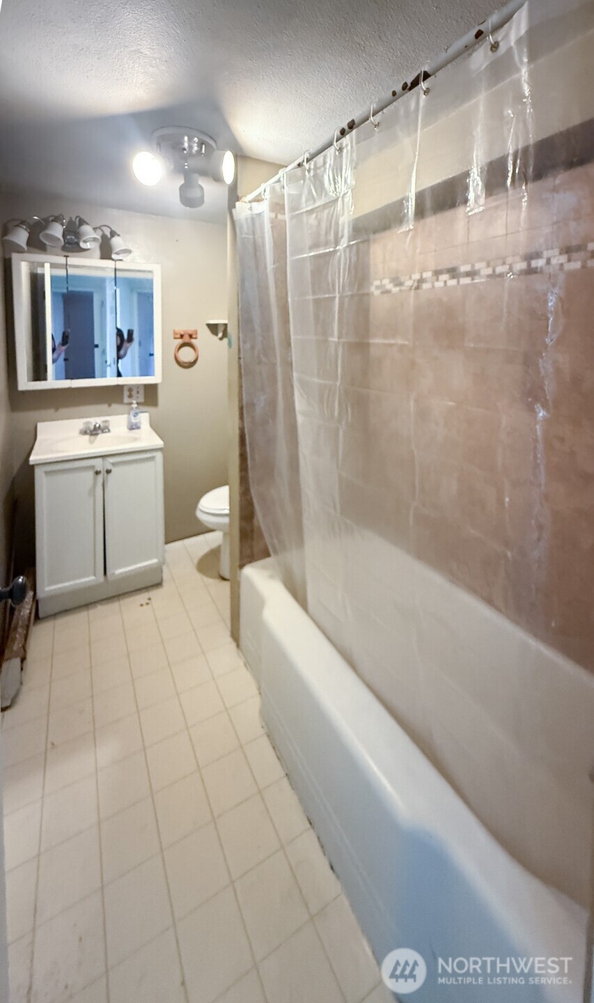 701 NW Dexter Avenue , Winlock, WA 98596