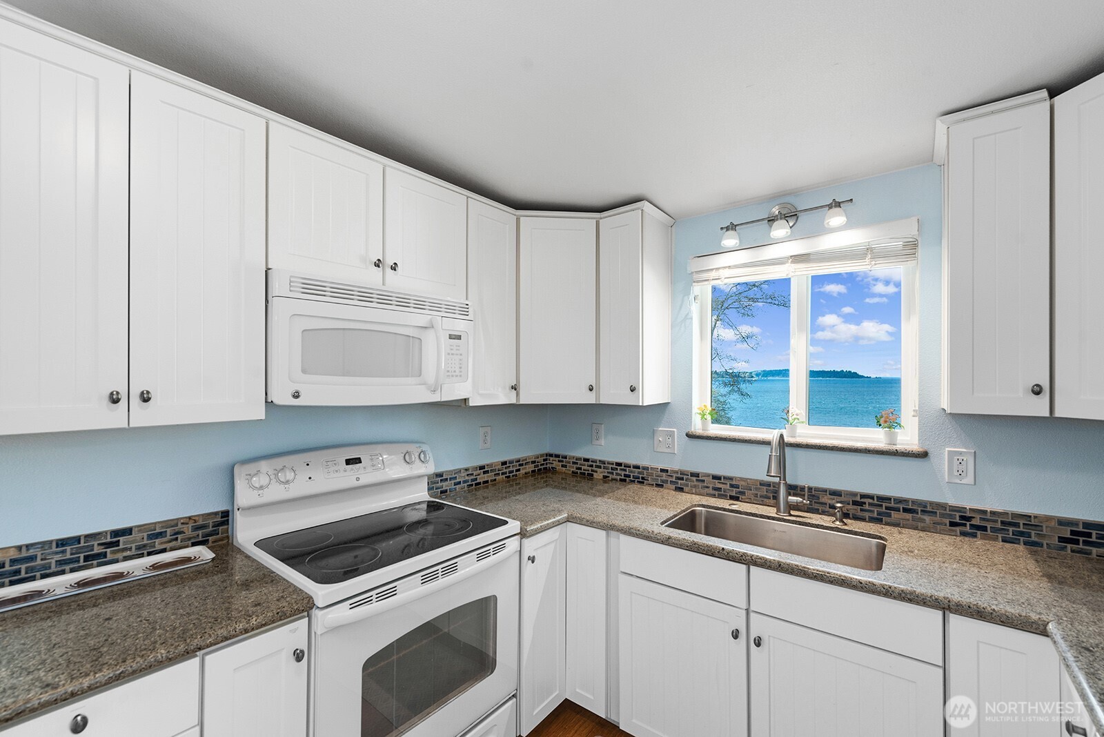 14274 Olympic Drive SW, Vashon, WA 98070