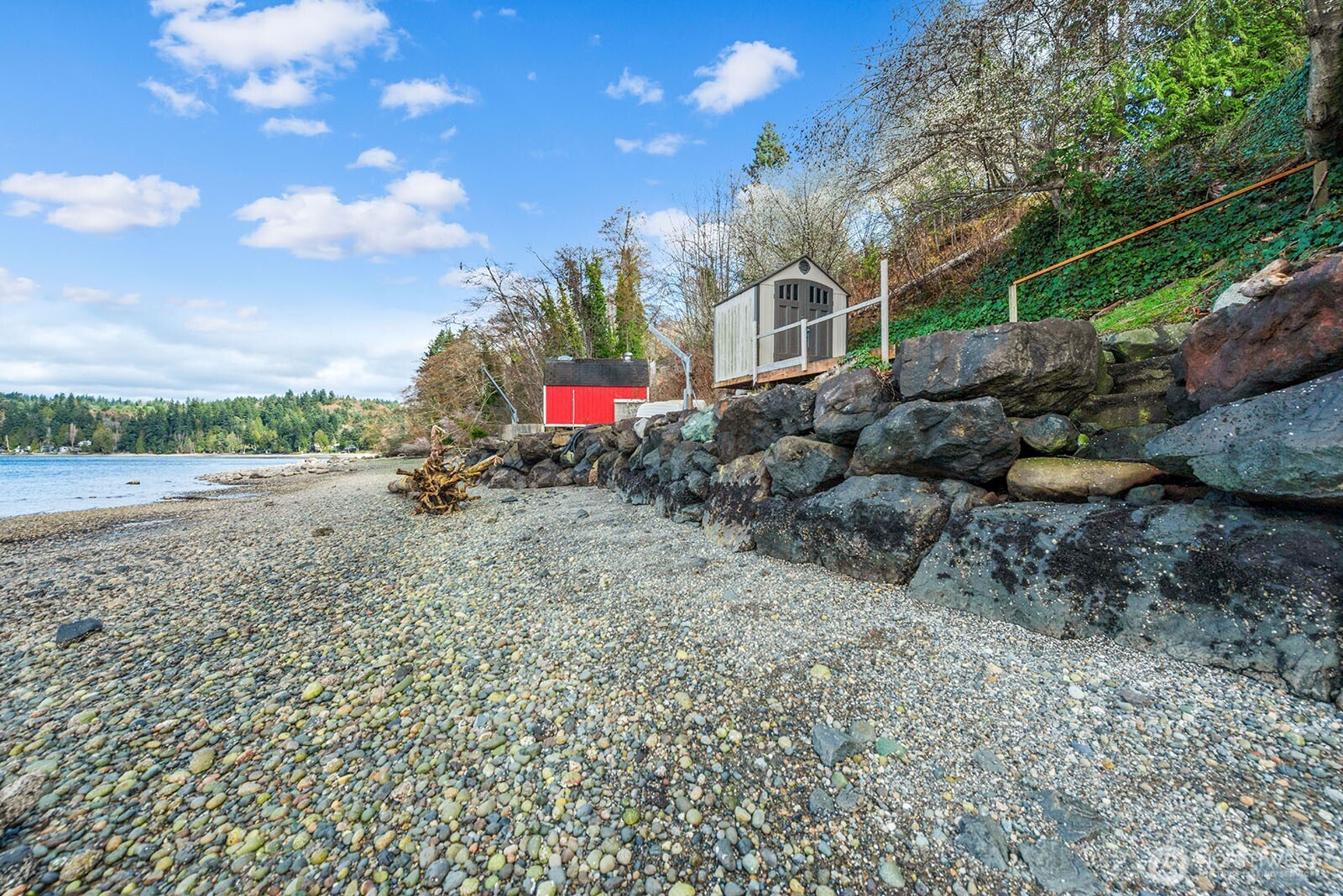 14274 Olympic Drive SW, Vashon, WA 98070