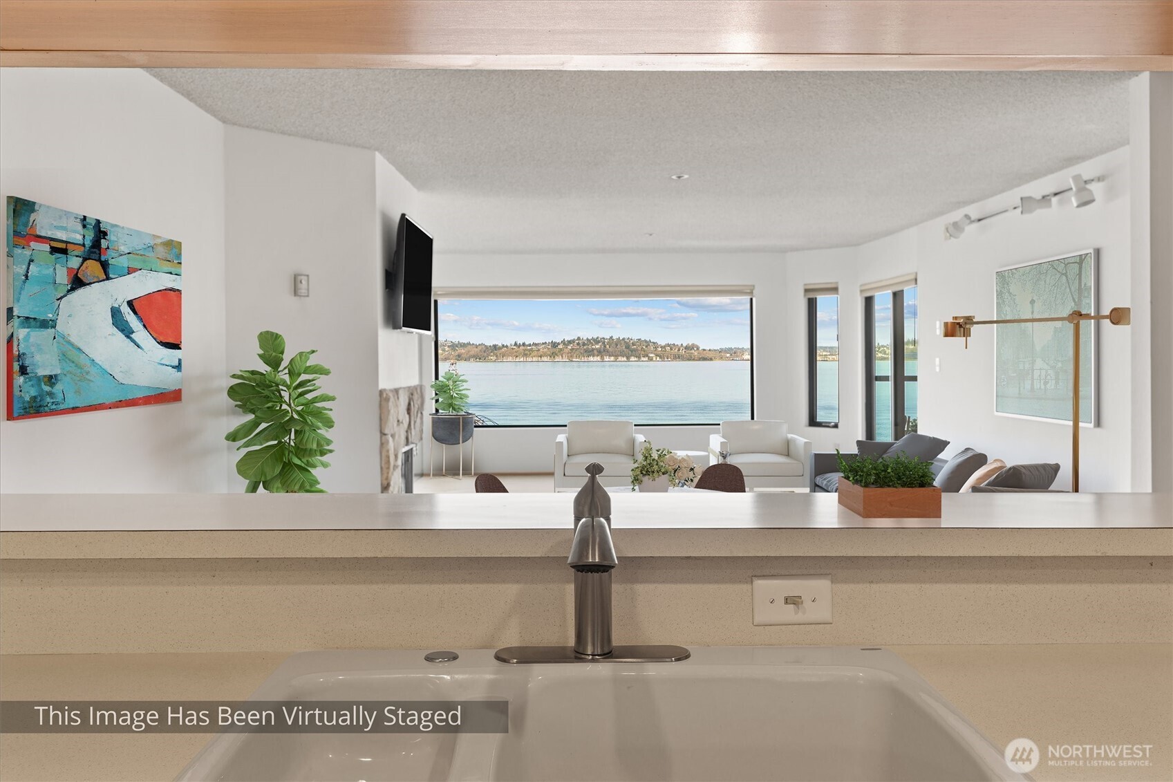 1140 Alki Avenue SW #204, Seattle, WA 98116-1863