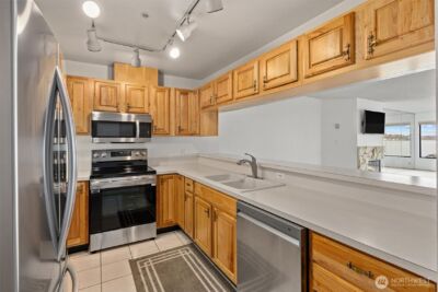 1140 Alki Avenue SW #204, Seattle, WA 98116-1863 - Photo 13