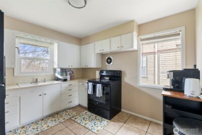 213 N Rock Street , Centralia, WA 98531 - Photo 11