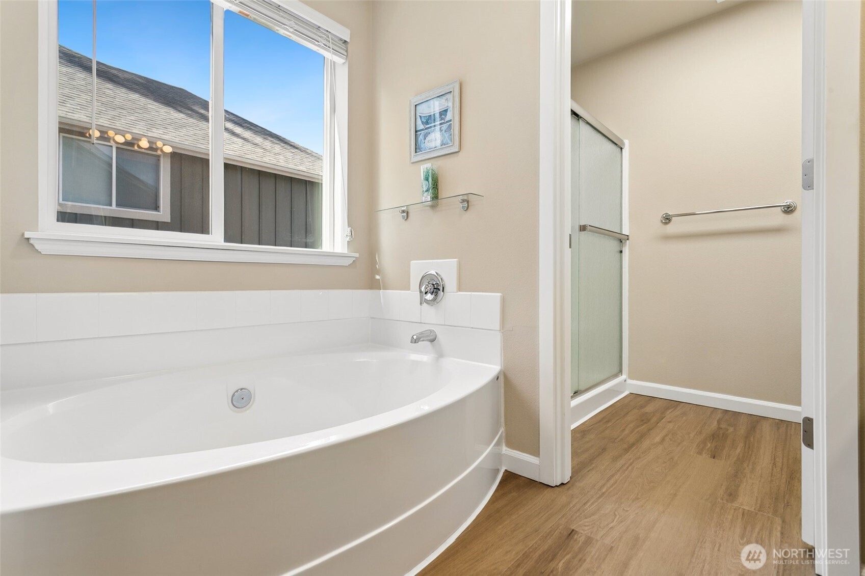 3945 19th Avenue NE, Olympia, WA 98506