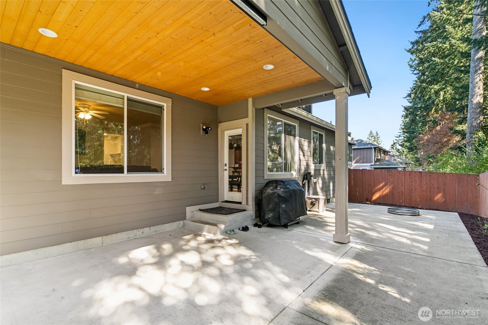 3945 19th Avenue NE, Olympia, WA 98506