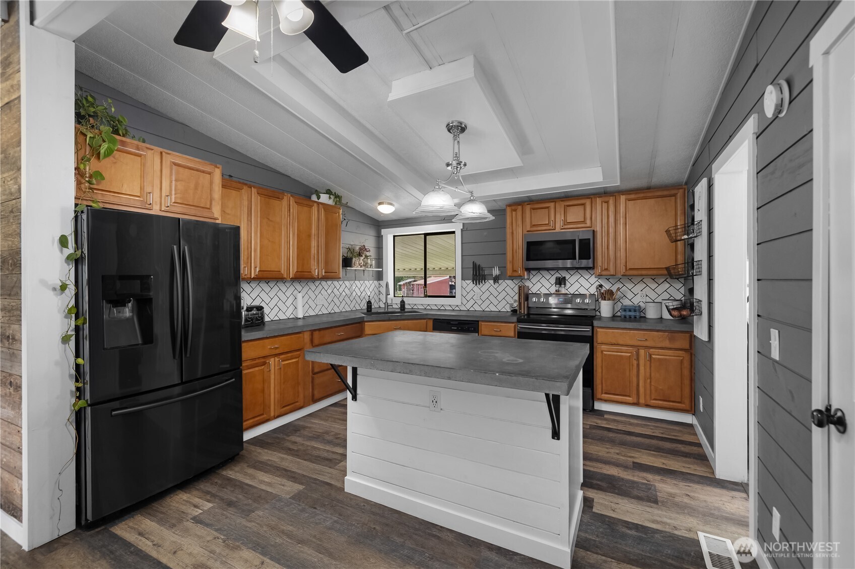 12515 Waddell Creek Road SW, Olympia, WA 98512