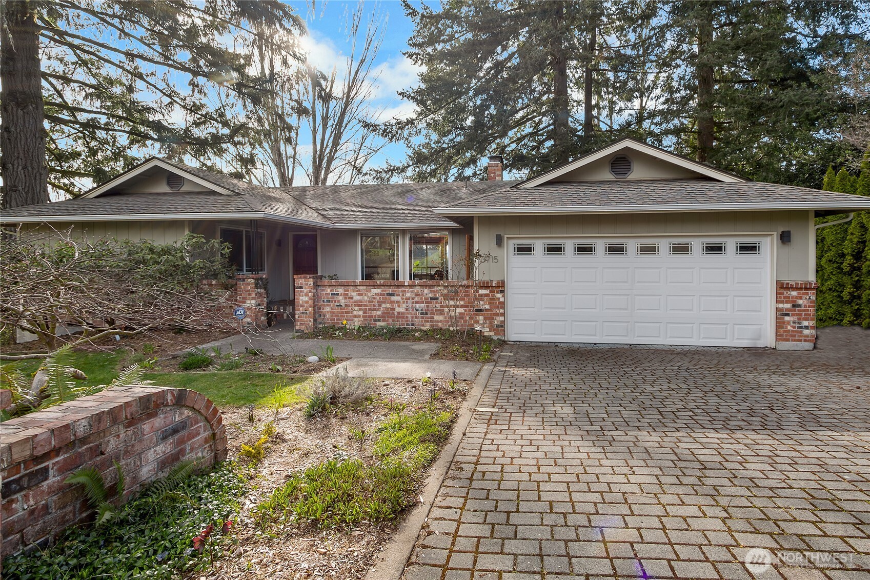 3715 Goldcrest Heights NW, Olympia, WA 98502