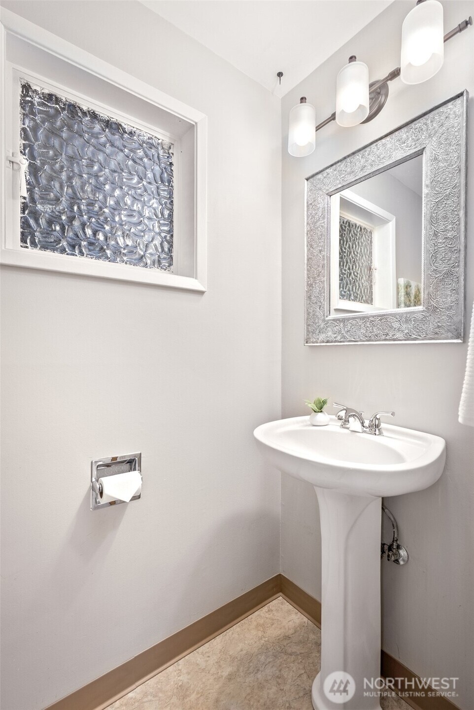 10124 241st Place SW, Edmonds, WA 98020