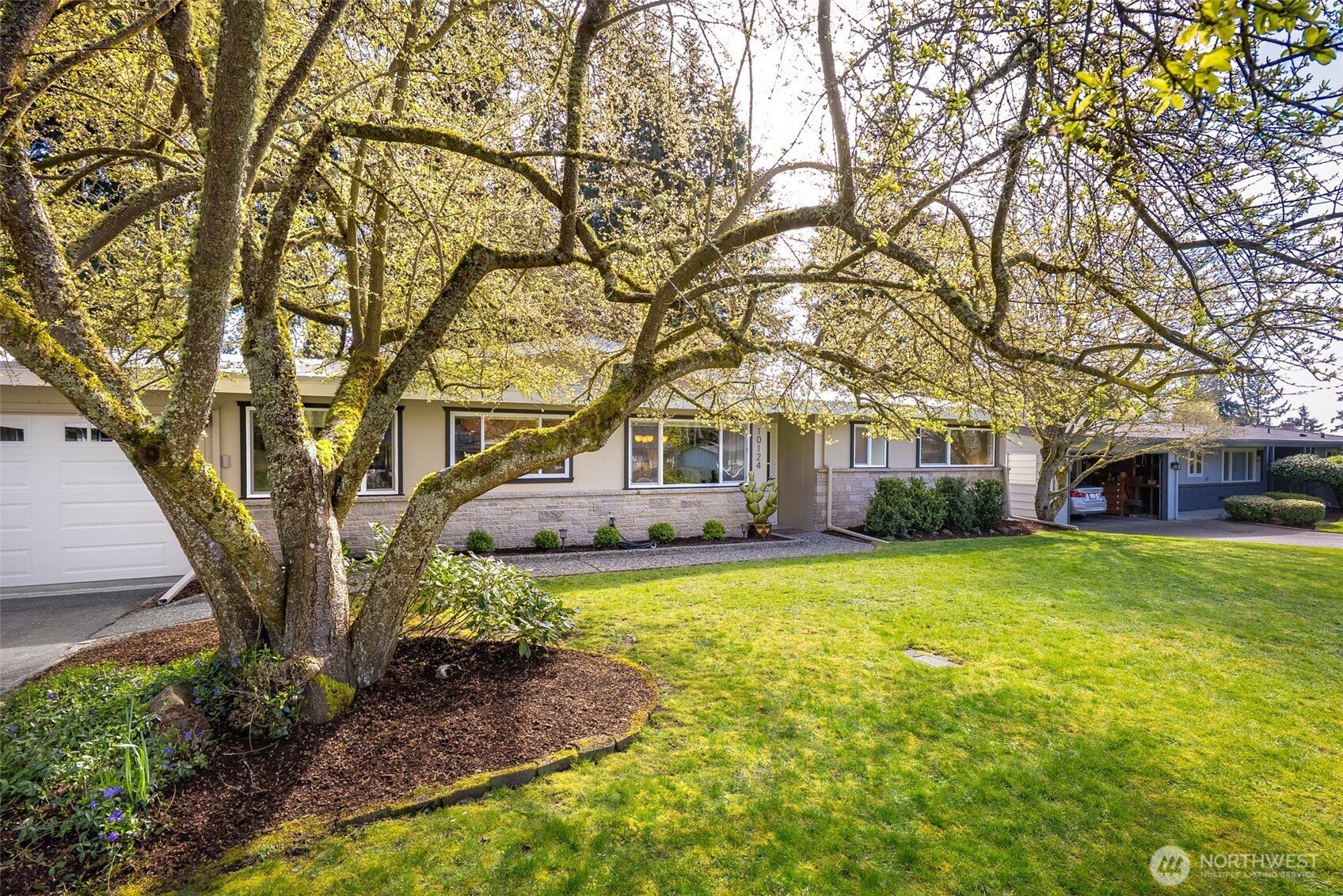 10124 241st Place SW, Edmonds, WA 98020