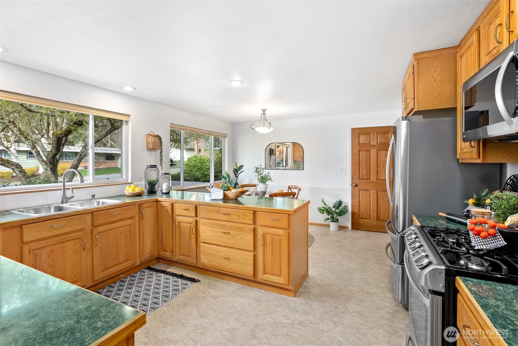 10124 241st Place SW, Edmonds, WA 98020